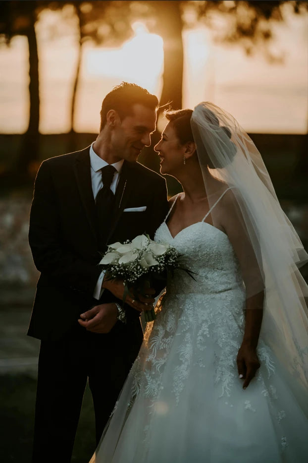 <p><strong>Relive the "I Do" Every Day.</strong></p>